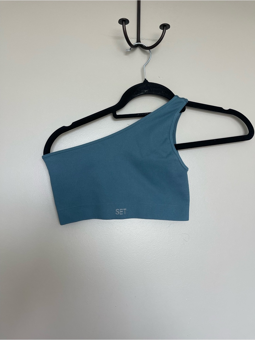 SET Active One-Shoulder Ribbed Crop Top - Picture 2 of 5